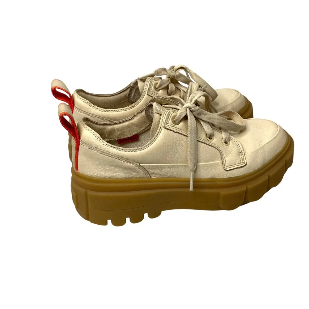 SOREL Caribou X Waterproof leather platform Sneakers‎ size 7 cream